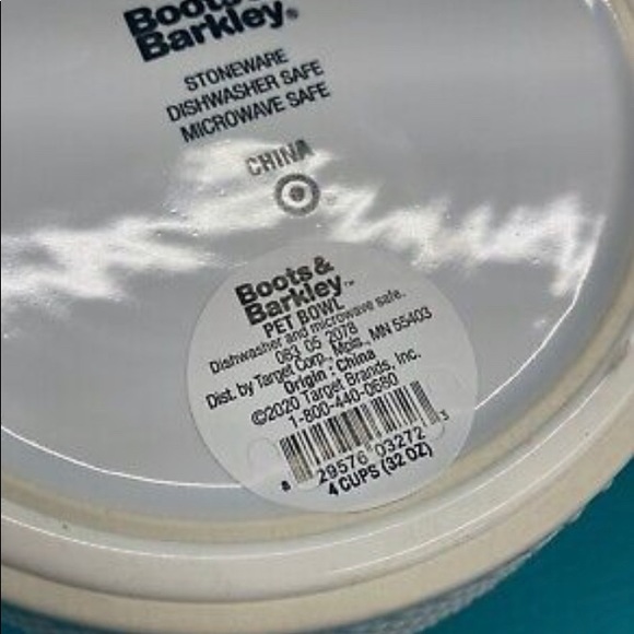COPY - NEW* 1 Set of 2 Stoneware Non Skid Pet Bowls From Boots & Barkley White … - Picture 3 of 3